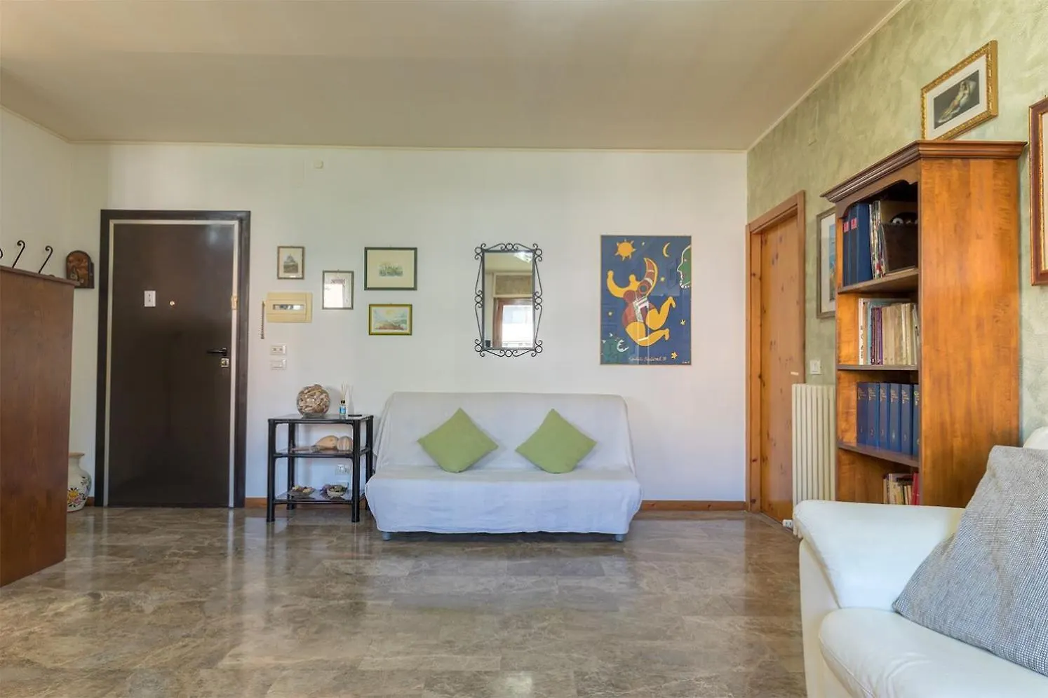 Shell Apartment - Spazioso Attico Con Wifi Gratuito E Posto Auto Perugia