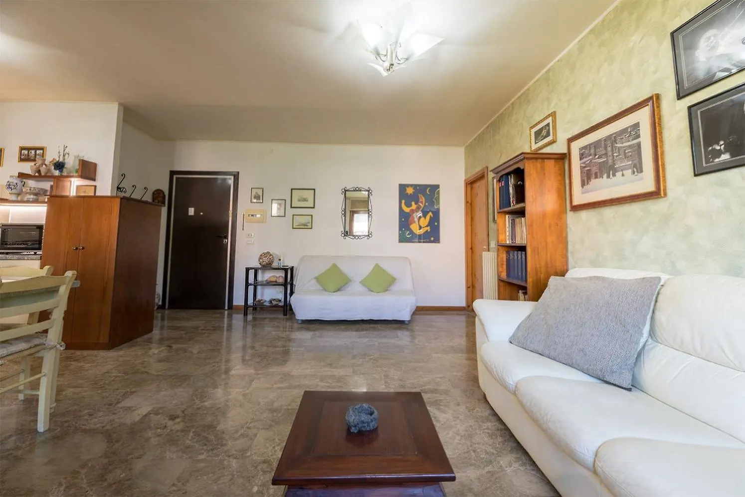 Shell Apartment - Spazioso Attico Con Wifi Gratuito E Posto Auto Perugia